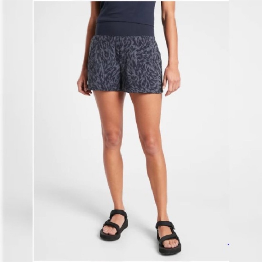 Athleta Trekkie North Printed Short Plus Size 20